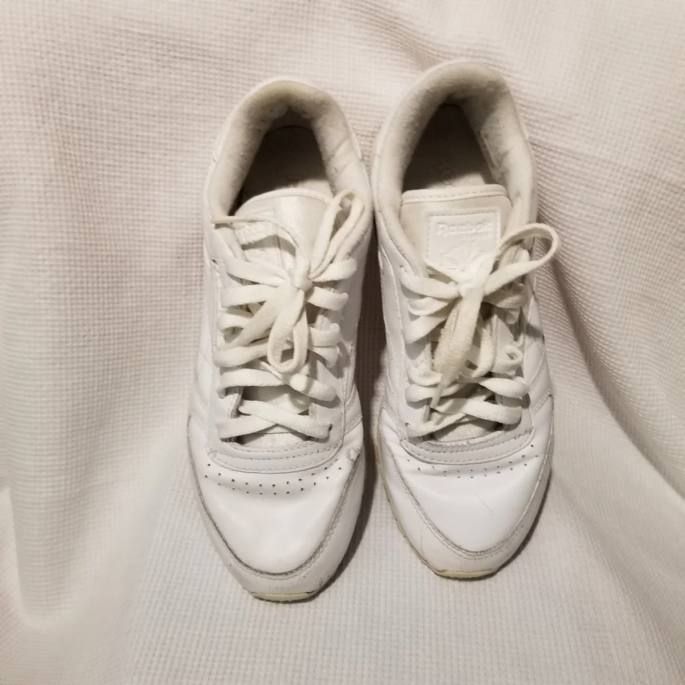 Classic Reebok - Picture 5 of 6